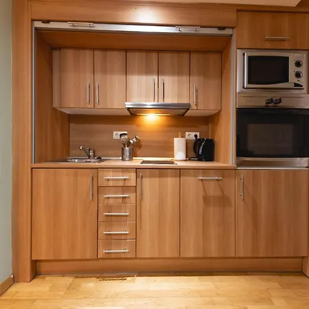 Apartment Bravissimo Pou Rodo, Authentic 1-bedroom Girona